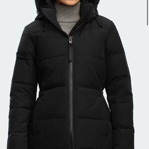 Canada Goose Women's Black Puffer Jacket